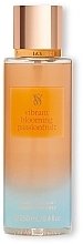 Духи, Парфюмерия, косметика Парфюмированный спрей для тела - Victoria’s Secret Vibrant Blooming Passionfruit