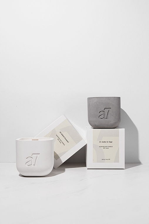 Ароматическая соевая свеча, белая - A7 Candles Amber&Sage — фото N3