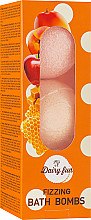 Духи, Парфюмерия, косметика Шипучие шары для ванны - Delia Dairy Fun Milky Bath Bombs