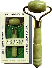 Парфумерія, косметика Нефритовий масажний ролер - ARI ANWA Skincare Mini Jade Roller (міні)