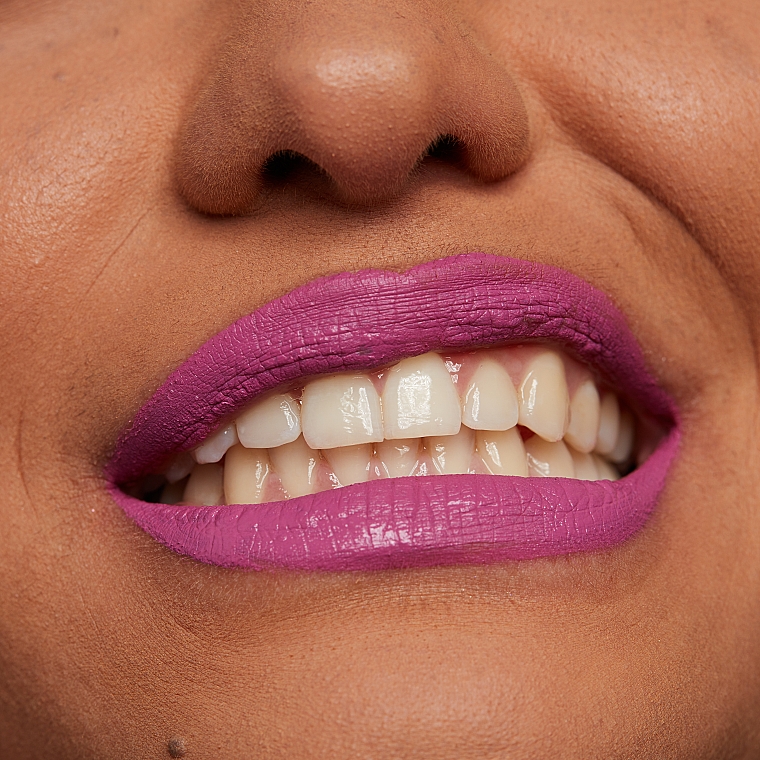 Жидкая матовая помада для губ - NYX Professional Makeup Lip Lingerie XXL — фото N30