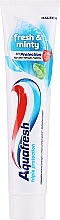 Зубная паста освежающе-мятная в тюбике - Aquafresh Fresh&Minty — фото N4