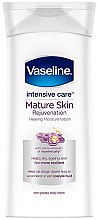 Молочко для тела - Vaseline Intensive Care Mature Skin Lotion — фото N1