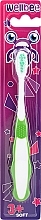 Духи, Парфюмерия, косметика Детская зубная щетка, мягкая, от 3 лет, в блистере, белая с салатовым - Wellbee Toothbrush For Kids
