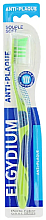 Зубна щітка "Антиналіт" м'яка, зелена - Elgydium Anti-Plaque Soft Toothbrush — фото N1