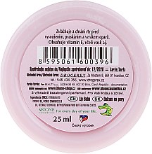Бальзам для губ "Лесные ягоды" - Bione Cosmetics Lip Balm Forest Fruit — фото N3