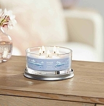 Ароматична свічка у склянці "Ocean Air", 5 ґнотів - Yankee Candle Singnature — фото N3