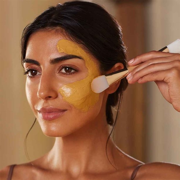 Розгладжувальна маска для обличчя "Аювердичний ритуал" - Avon Planet Spa The Ayurveda Ritual Soothe & Balance Face Mask — фото N4