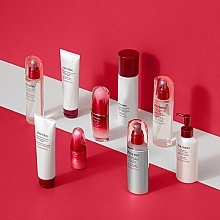 Восстанавливающий антивозрастной софтнер для лица - Shiseido Revitalizing Treatment Softener — фото N6