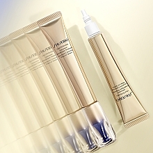 Интенсивное средство против глубоких морщин - Shiseido Vital Perfection Intensive Wrinklespot Treatment — фото N5