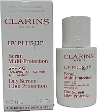 Защитный флюид-экран для лица - Clarins UV Plus Anti-Pollution Sunscreen Multi-Protection Broad Spectrum SPF 40  — фото N1