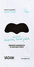 Очищувальні патчі для носа - Yadah Charcoal Cleansing Nose Pack — фото N2