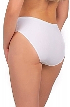 Женские бесшовные трусики "Figi Maxi Bikini" с завышенной талией и лазерной обработкой, белые - Moraj — фото N1