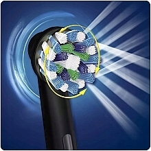 Електрична зубна щітка, чорна - Oral-B Braun Smart 4 4200 Cross Action Black — фото N4