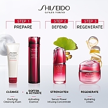 Увлажняющий крем для лица с экстрактом корня женьшеня - Shiseido Essential Energy Hydrating Cream — фото N5