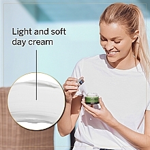 Мінеральний денний крем для обличчя - Ahava Mineral Radiance Energizing Day Cream SPF 15 — фото N5