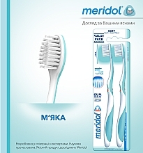 Зубная щетка мягкая, бело-бирюзовая, 2шт. - Meridol Gum Protection Soft Toothbrush — фото N2