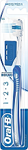 Парфумерія, косметика Зубна щітка, 35, середня, "Індикатор", синя - Oral-B 1-2-3 Indicator 35 Medium