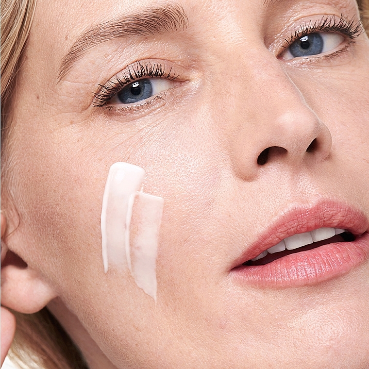 Питательный крем для лица, разглаживающий морщины - Shiseido Benefiance Wrinkle Smoothing Cream Enriched — фото N2