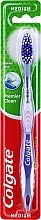 Зубная щетка "Премьер" средней жесткости №2, фиолетовая - Colgate Premier Medium Toothbrush — фото N1
