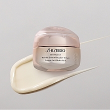 Крем для очей - Shiseido Benefiance Wrinkle Smoothing Eye Cream — фото N4