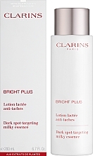 Заспокійлива молочна есенція - Clarins Bright Plus Dark Spot-Targeting Milky Essence — фото N2