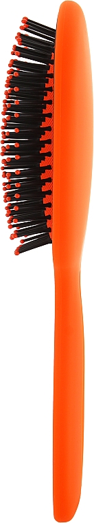 Щітка для волосся овальна масажна, помаранчева - Titania — фото N2