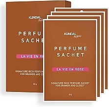 Парфумерія, косметика Ароматичне саше - Kundal Fabric La Vie En Rose Signature Rich Perfume Sachet
