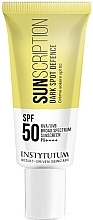 Солнцезащитный крем с осветительным эффектом - Institutum Sunscription Dark Spot Defence SPF50 (мини) — фото N1