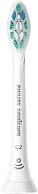 Парфумерія, косметика Насадки для зубної щітки, HX9024/10 - Philips Sonicare C2 Optimal Plaque Defence