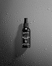 Спрей-фиксатор для макияжа с матовым финишем - NYX Professional Makeup Matte Finish Long Lasting Setting Spray — фото N6