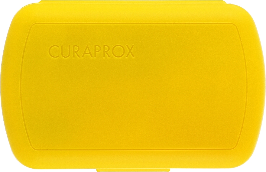 Набор дорожный гигиенический, желтый - Curaprox Be You (tbr/1szt + paste/10ml + 2xbrush/1szt + acc + bag) — фото N3