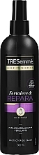 Духи, Парфюмерия, косметика Термозащитный спрей для волос - Tresemme Protector De Calor Repara Fortalece 7 Spray