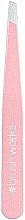 Пинцет со скошенным краем, розовый - Brushworks Precision Slanted Tweezers — фото N2