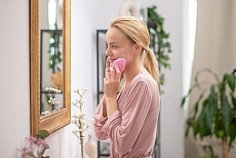 Звуковий масажер для обличчя - Garett Beauty Clean Soft Pink — фото N4