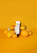 ПОДАРОК! Ампульная сыворотка с экстрактом юдзу - FarmStay Citrus Yuja Vitalizing Rich Therapy Ampoule — фото N6