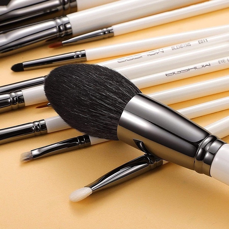 Набор кистей для макияжа - Eigshow Beauty Makeup Brush Master Bright Silver — фото N4