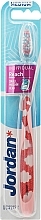 Духи, Парфюмерия, косметика Зубная щетка medium, розовая с тучками - Jordan Individual Reach Toothbrush