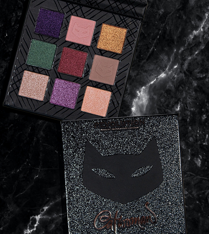 Палетка тіней "Жінка-кішка" - Makeup Revolution X DC Catwoman Shadow Palette Jewel Thief — фото N6