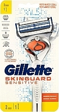 Духи, Парфюмерия, косметика Бритвенный станок с 2 сменным картриджами - Gillette Skinguard Sensitive Power Flexball