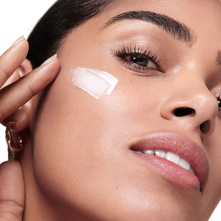 Увлажняющий крем для лица с экстрактом корня женьшеня - Shiseido Essential Energy Hydrating Cream — фото N2