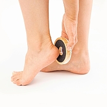 Пилка для пяток, 80 - MiaCalnea Donut Worry For Feet™ Choco King — фото N4