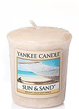 Духи, Парфюмерия, косметика Ароматическая свеча-вотив "Солнце и песок" - Yankee Candle Sun & Sand
