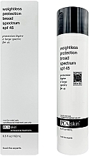 Солнцезащитный крем SPF 45 для лица - PCA Skin Weightless Protection Broad Spectrum SPF 45 — фото N4