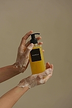Парфюмированное жидкое мыло для рук "Gold Champ" - MARÊVE — фото N2