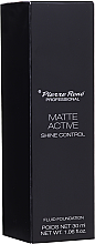 Духи, Парфюмерия, косметика УЦЕНКА Матирующая тональная основа - Pierre Rene Matte Active Shine Control Fluid Foundation *