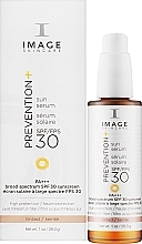 Солнцезащитная сыворотка SPF 30 с тоном - Image Skincare Prevention+ Sun Serum SPF 30 — фото N2