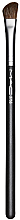 Парфумерія, косметика Пензлик для розтушовування тіней - M.A.C 275S Medium Angled Shading Brush