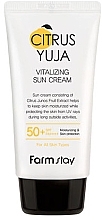 Духи, Парфюмерия, косметика Солнцезащитный крем - FarmStay Citrus Yuja Vitalizing Sun Cream SPF50+