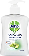 Духи, Парфюмерия, косметика Жидкое мыло с алоэ вера и витамином Е - Dettol Soft on Skin Aloe Vera Vitamín E